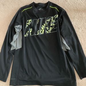 Nike youth large Dri-fit (looks brand new)